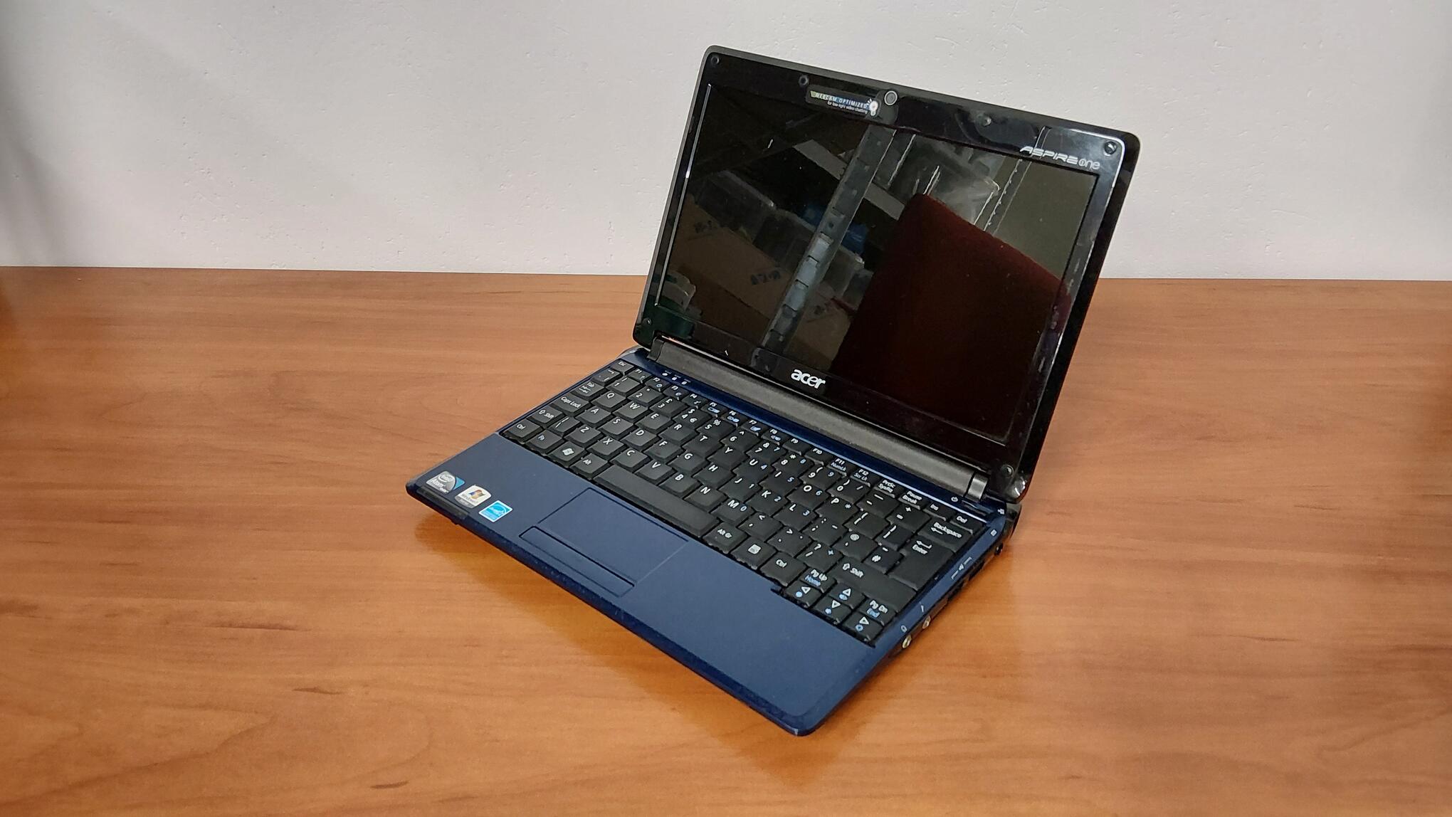 Acer Aspire One Z8G - Image 5